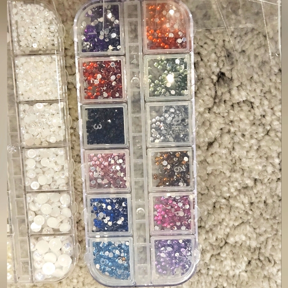 Nail Kit 💅 - Picture 10 of 13